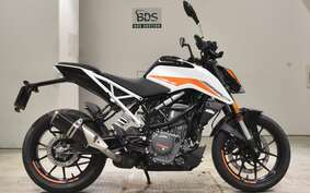 KTM 390 DUKE 2024