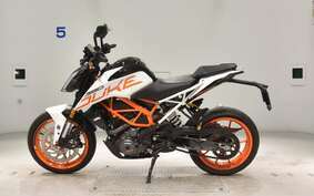 KTM 390 DUKE 2018 JPJ40