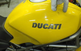 DUCATI MONSTER 900 IE 2002