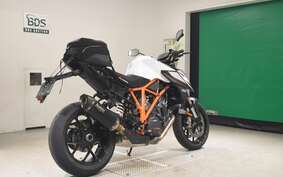 KTM 1290 SUPER DUKE R 2020 V3940