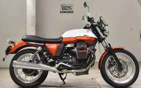 MOTO GUZZI V7 SPECIAL 2013