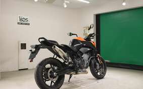 KTM 890 DUKE 2021