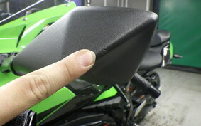 KAWASAKI ZX-25R ZX250E