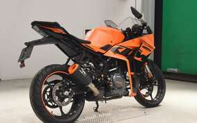 KTM 390 RC 2022 JYJ40