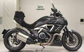 DUCATI DIAVEL AMG 2012