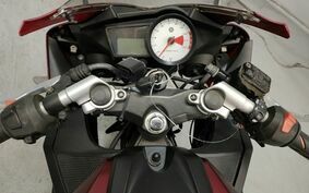 YAMAHA YZF-R125 RE06