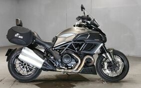 DUCATI DIAVEL STRADA 2013 G102J