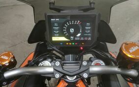 KTM 1290 SUPER DUKE GT 2020 V6940