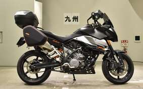 KTM 990 SUPERMOTO T 2010 VS940