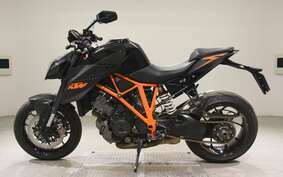 KTM 1290 SUPER DUKE R 2016