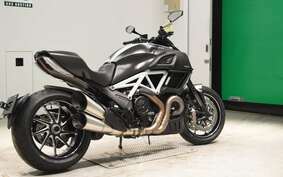 DUCATI DIAVEL Carbon 2015 G105J