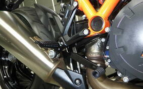 KTM 1290 SUPER DUKE R 2020 V3940