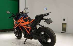 KTM 1290 SUPER DUKE R 2021