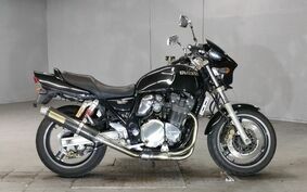 SUZUKI INAZUMA 1200 (GSX1200) 1999 GV76A