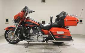 HARLEY FLHTCUSE 1800CVO 2009