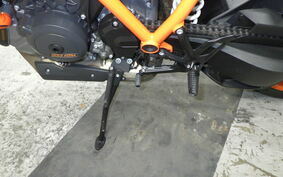 KTM 1290 SUPER DUKE R 2022 V3940