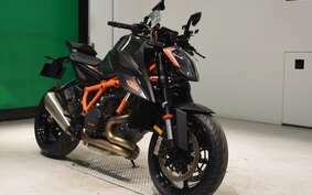 KTM 1290 SUPER DUKE R 2020 V3940