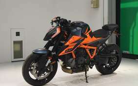 KTM 1290 SUPER DUKE R 2021