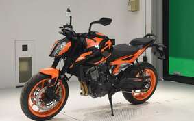 KTM 890 DUKE GP 2023