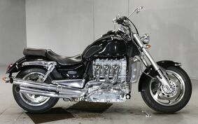 TRIUMPH ROCKET III 2004 LC1035