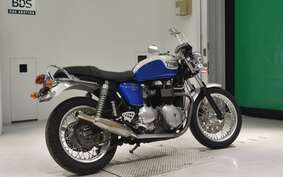 TRIUMPH THRUXTON 900 2005