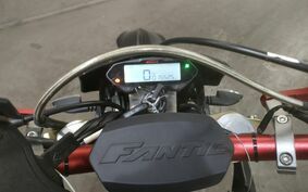 FANTIC XEF250トレイル 不明