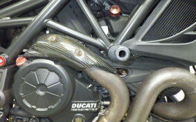 DUCATI DIAVEL 2013