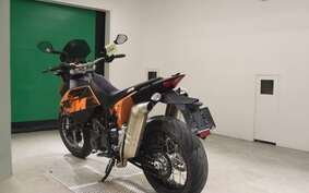 KTM 690 SUPERMOTO 2009 L1S40