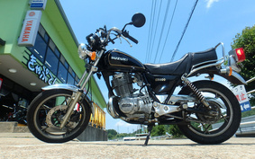 SUZUKI GN400E 1982 GN400