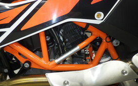 KTM 690 SMC R 2019 LST40