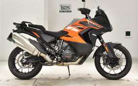 KTM 1290 SUPER ADVENTURE S 2022 V7940