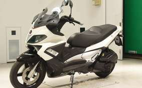 APRILIA SR MAX 125 M357