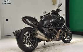 DUCATI DIAVEL Carbon 2011