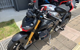 DUCATI ストリートファイタV4SP2 2023 4F03A