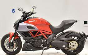 DUCATI DIAVEL 2012 G100A