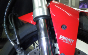 DUCATI MONSTER 821 STRIPE 2015