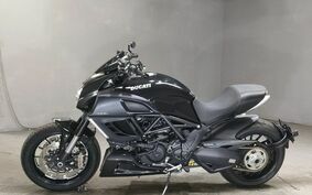 DUCATI DIAVEL 2011 G100A