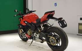 DUCATI STREETFIGHTER V4 S 2020