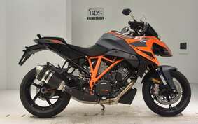 KTM 1290 SUPER DUKE GT 2024