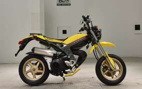 SUZUKI TR110 STREET MAGIC CF12A