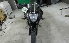 SUZUKI GIXXER 150 SF