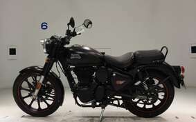 ROYAL ENFIELD CLASSIC 2023