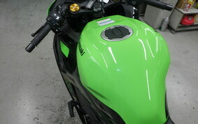 KAWASAKI ZX-25R ZX250E