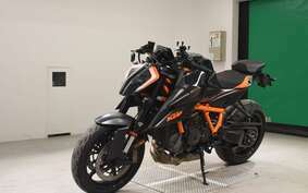 KTM 1290 SUPER DUKE R 2020 V3940