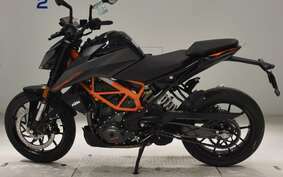 KTM 390 DUKE 2023