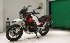 MOTO GUZZI V85 TT 2022