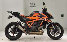 KTM 1290 SUPER DUKE R 2021