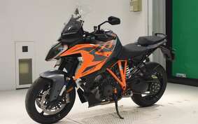 KTM 1290 SUPER DUKE GT 2022