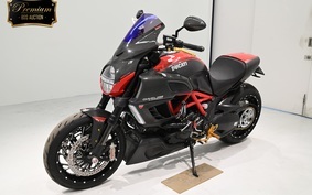 DUCATI DIAVEL Carbon 2013