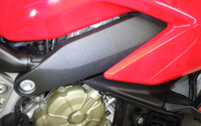 DUCATI STREETFIGHTER V4 S 2021